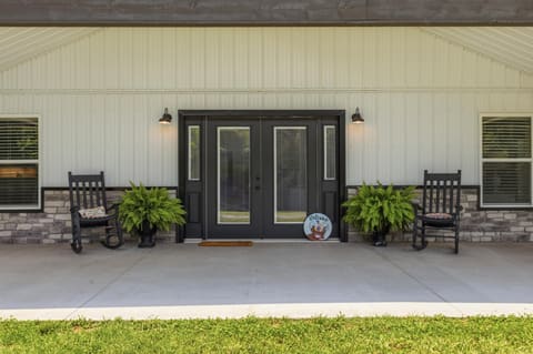 5279 E State Line Road, Hazel, KY 42049 — photo 5
