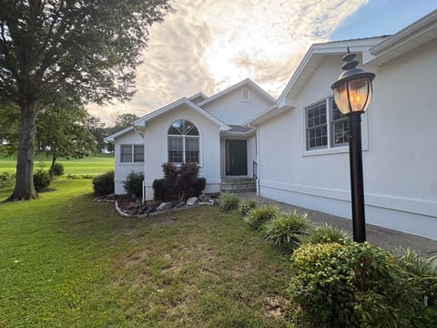 1115 Lakeview Drive, Paducah, KY 42003 — photo 2