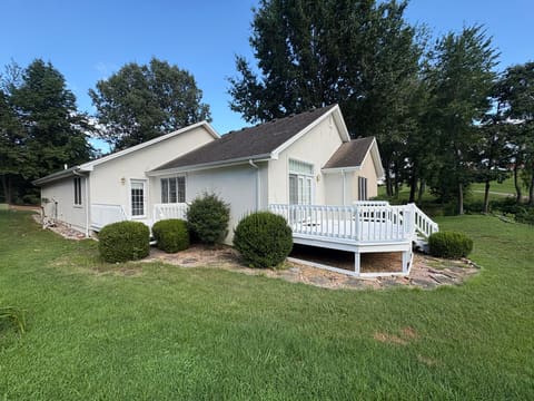 1115 Lakeview Drive, Paducah, KY 42003 — photo 5