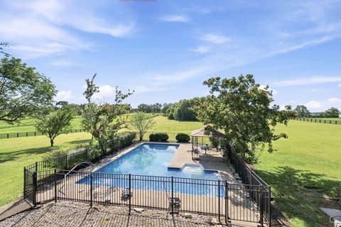 106 Stirling Lane, Versailles, KY 40383 — photo 4