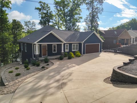978 & 982 Champion Hills Road, Kuttawa, KY 42055 — photo 2