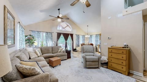 349 Rockcastle Lakeshore Drive, Cadiz, KY 42211 — photo 4