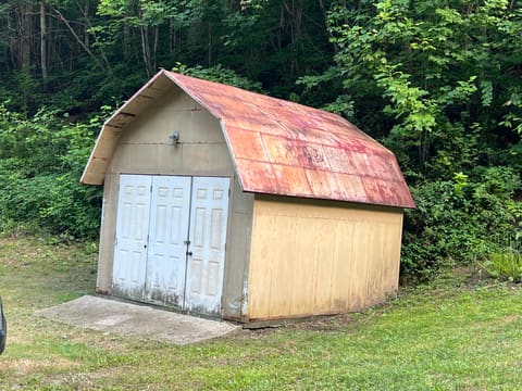 697 Hampton Cemetery Road, Girdler, KY 40943 — photo 3