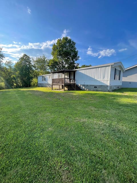 2573 Kentucky 11, Heidrick, KY 40949 — photo 2
