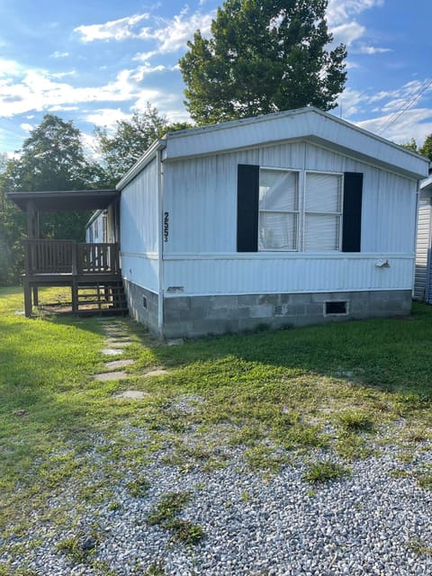 2573 Kentucky 11, Heidrick, KY 40949 — photo 3