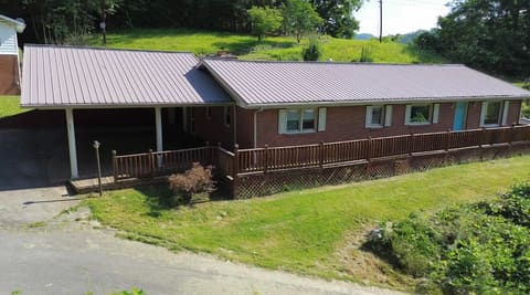 46 Wendell Lane, Flat Lick, KY 40935 — photo 2