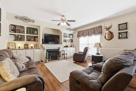 1005 Running Brook Drive, Lawrenceburg, KY 40342 — photo 2