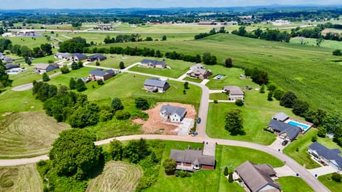 335 Hidden Crest Drive, Somerset, KY 42503 — photo 4
