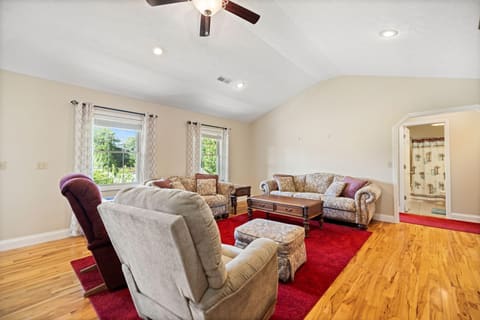 85 E Cherry Drive, Science Hill, KY 42553 — photo 4