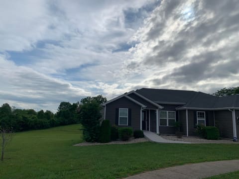 604 Doral Court, Berea, KY 40403 — photo 2