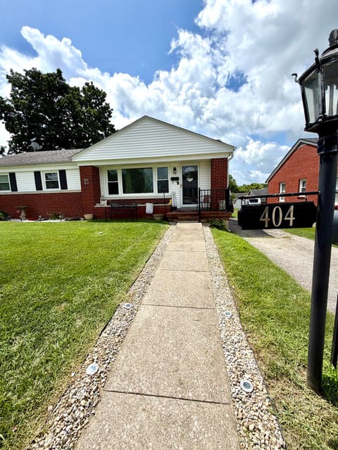 404 College Manor, Harrodsburg, KY 40330 — photo 4