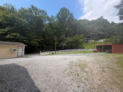 60 Beech Grove Lane, Harlan, KY 40831 — photo 3