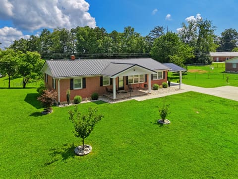 1168 KY-587, Beattyville, KY 41311 — photo 2