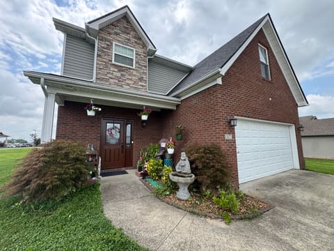 617 Fairfax Lane, Richmond, KY 40475 — photo 2