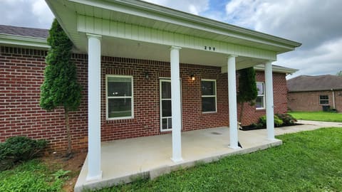 299 Highway 1676, Science Hill, KY 42553 — photo 2