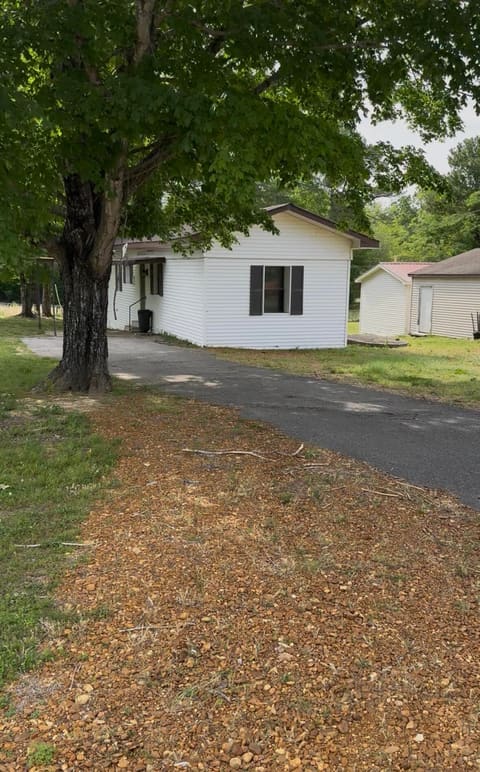 93/105 Deerpath Trail 93, 105, Murray, KY 42071 — photo 3
