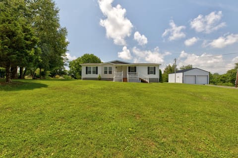 422 S Queen Street, Mt Sterling, KY 40353 — photo 2