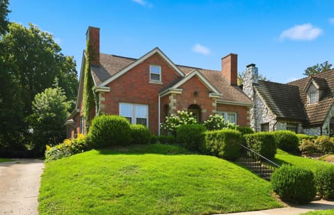 304-306 Ridgeway Road, Lexington, KY 40502 — photo 2