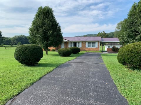 2984 Clarksburg Road, Vanceburg, KY 41179 — photo 2