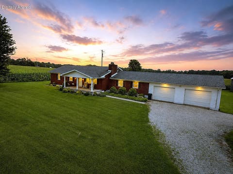 586 Harristown Road, Russell Springs, KY 42642 — photo 2