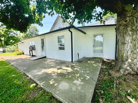 10861 KY-57, Tollesboro, KY 41189 — photo 4