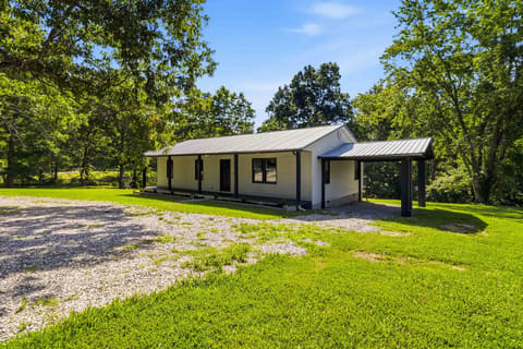 824 Paris Karr Road, Keavy, KY 40737 — photo 2