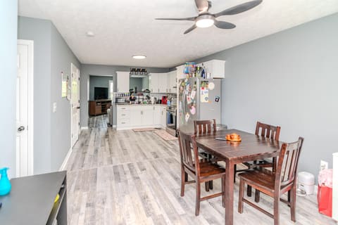 730 Parkway Avenue, Harrodsburg, KY 40330 — photo 2