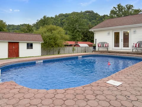33 Horseshoe Street, Thelma, KY 41260 — photo 5