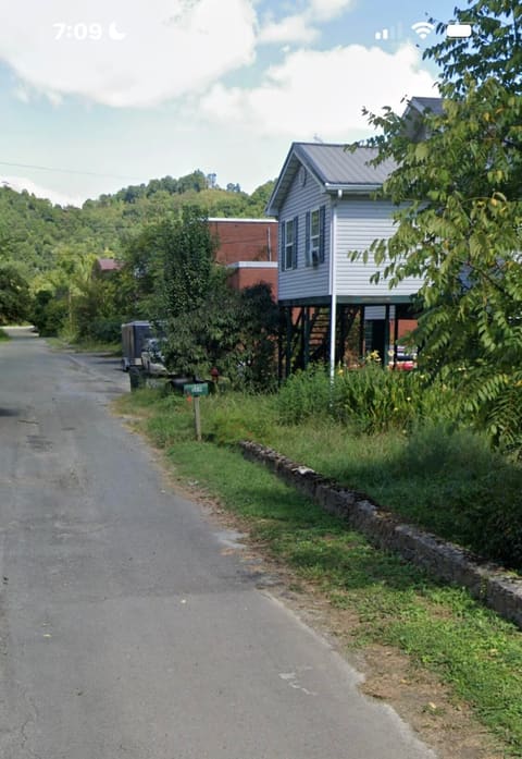 189 Lone Jack School, Fourmile, KY 40939 — photo 2