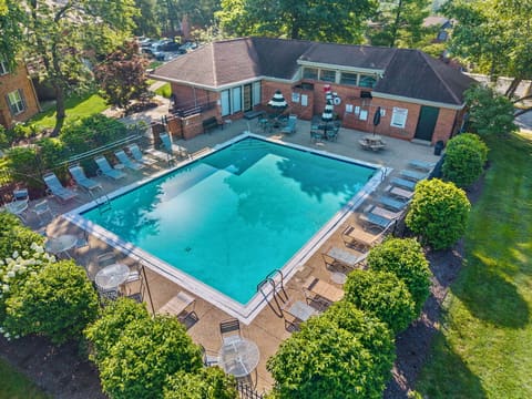 421 Redding Road 51, Lexington, KY 40517 — photo 2