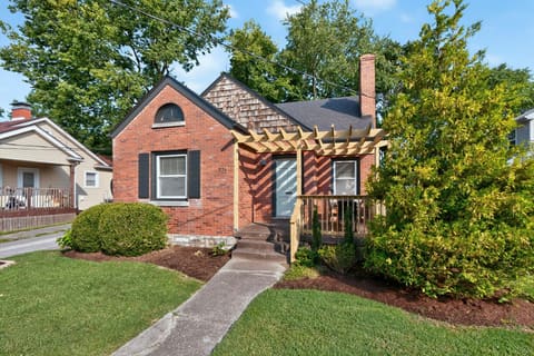721 Headley Avenue, Lexington, KY 40508 — photo 2