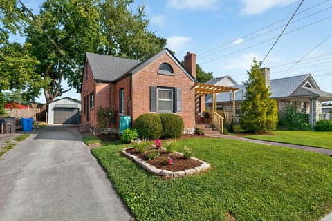 721 Headley Avenue, Lexington, KY 40508 — photo 3