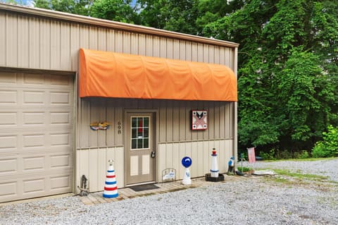 698 Walnut Drive, Cadiz, KY 42211 — photo 3