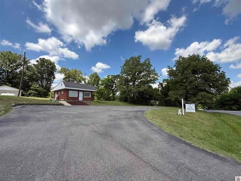 1036 Canton Road, Cadiz, KY 42211 — photo 2