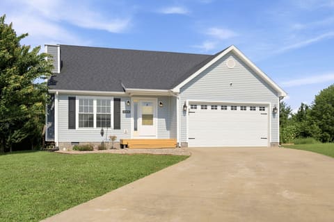 520 W Classic Village Lane, Mt Sterling, KY 40353 — photo 2