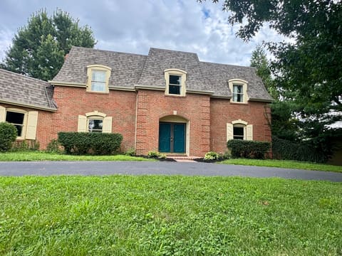 972 Edgewater Drive, Lexington, KY 40502 — photo 2