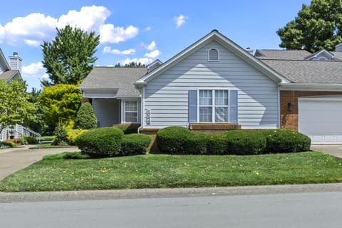 1044 Griffin Gate Drive, Lexington, KY 40511 — photo 2