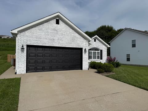 324 Oxford Circle, Richmond, KY 40475 — photo 2