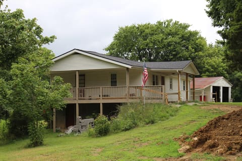 295 Saint Johns Road, Frankfort, KY 40601 — photo 3
