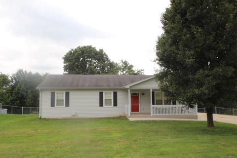 1037 David Drive, Lawrenceburg, KY 40342 — photo 2