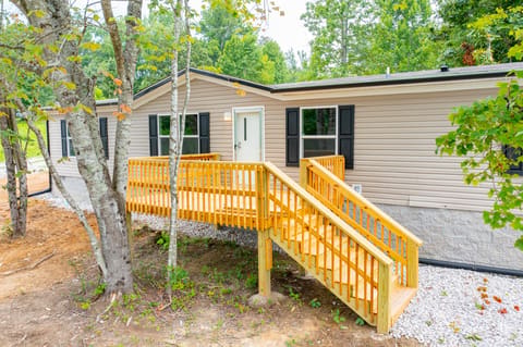 546 Paris Karr Road, Keavy, KY 40737 — photo 4