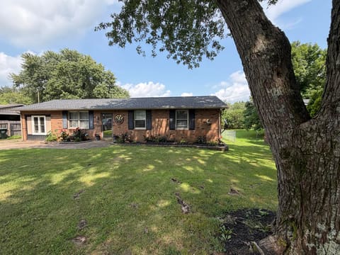 112 Reed Place, Madisonville, KY 42431 — photo 2