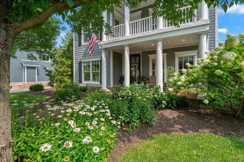 1988 General Warfield Way, Lexington, KY 40505 — photo 2