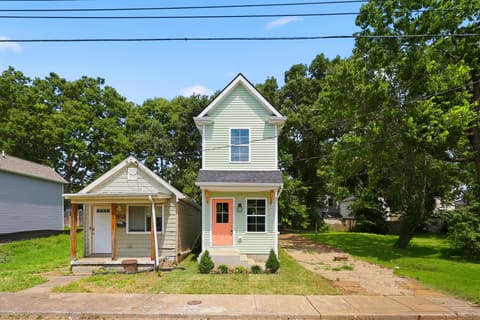 723 N Upper Street, Lexington, KY 40508 — photo 2
