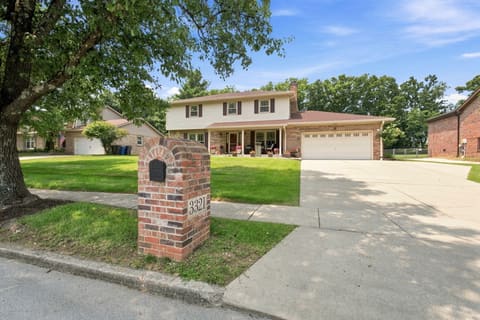 3321 Carriage Lane, Lexington, KY 40517 — photo 2