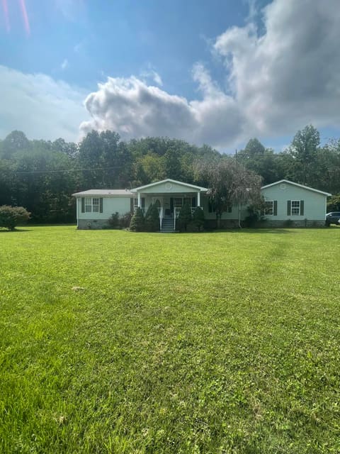 24667 N US-119 Highway, Cumberland, KY 40823 — photo 2