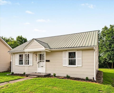 436 1/2 Russell Street, Danville, KY 40422 — photo 2