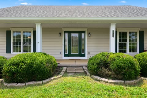 638 Keenon Road, Harrodsburg, KY 40330 — photo 2