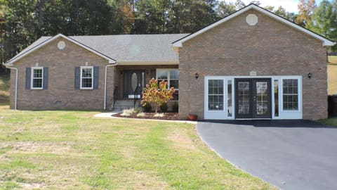110. Fay Street, Jeffersonville, KY 40337 — photo 2