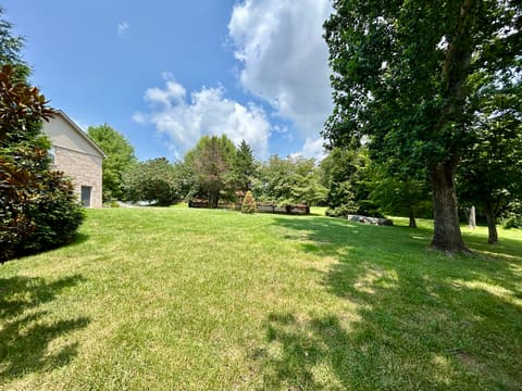 568 White Tail Run Drive, Somerset, KY 42503 — photo 5